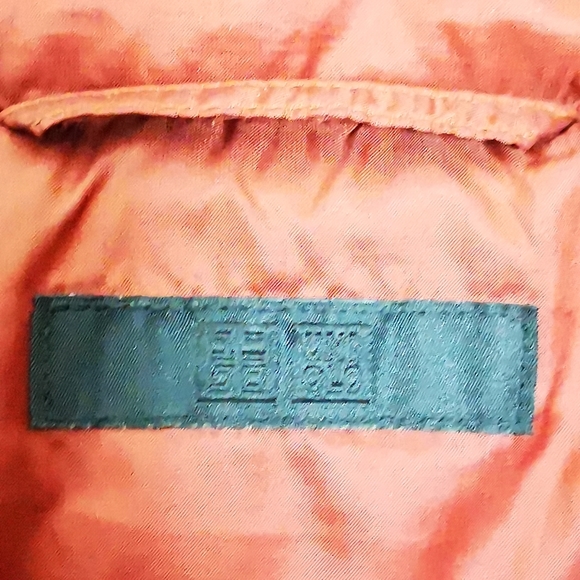 Uniqlo Puffer Jacket sz XS Womens Orange Rust colour duck down Hooded Velcro zip - Picture 7 of 13